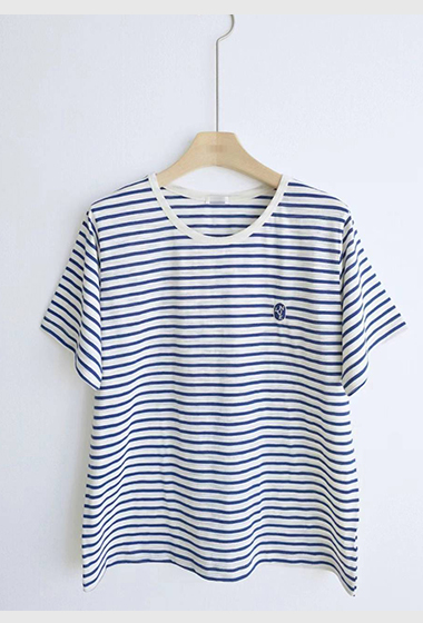 B30.小標刺繡條紋TEE