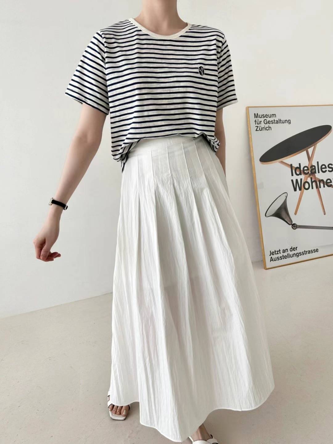 B30.小標刺繡條紋TEE