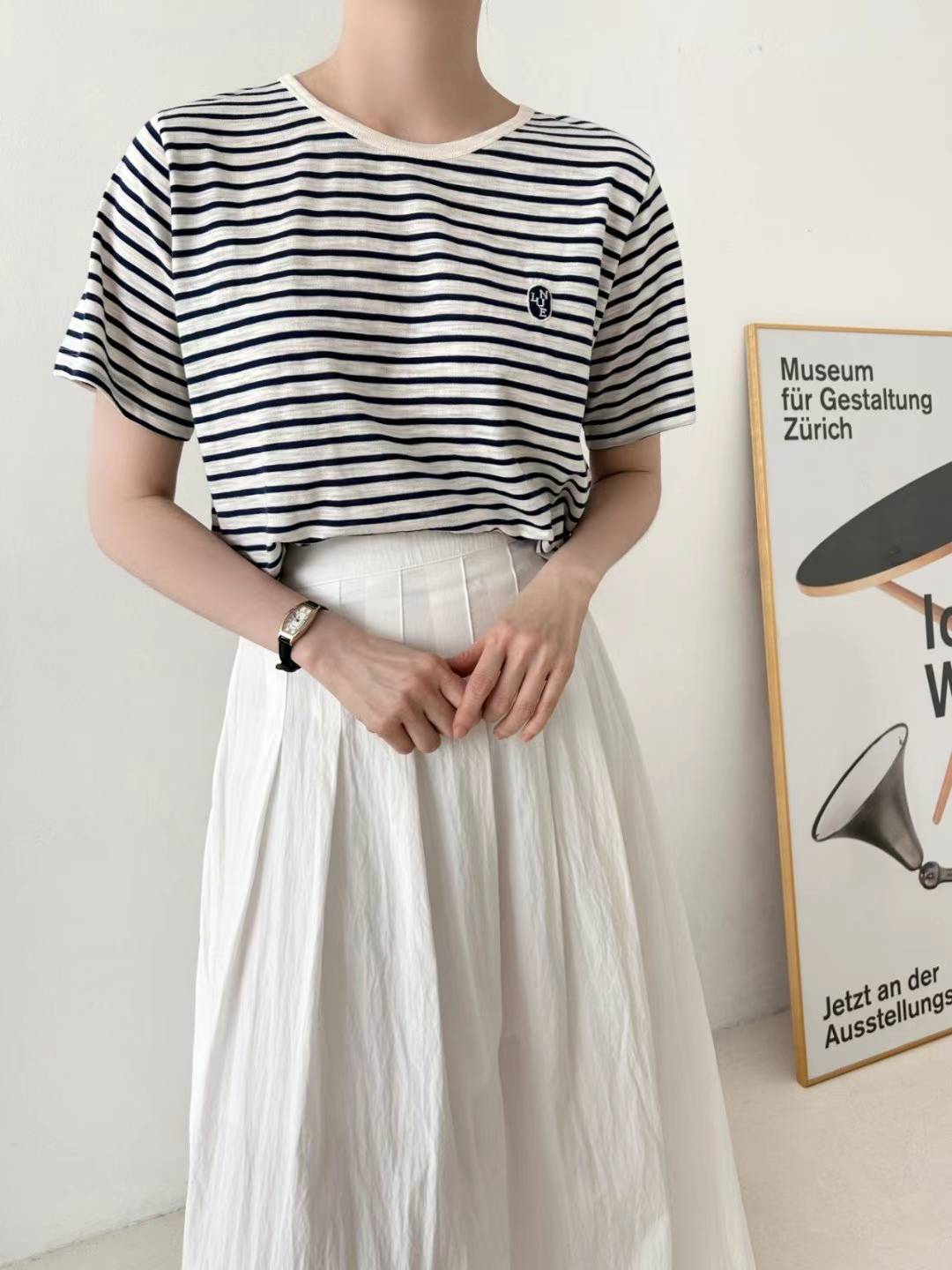 B30.小標刺繡條紋TEE