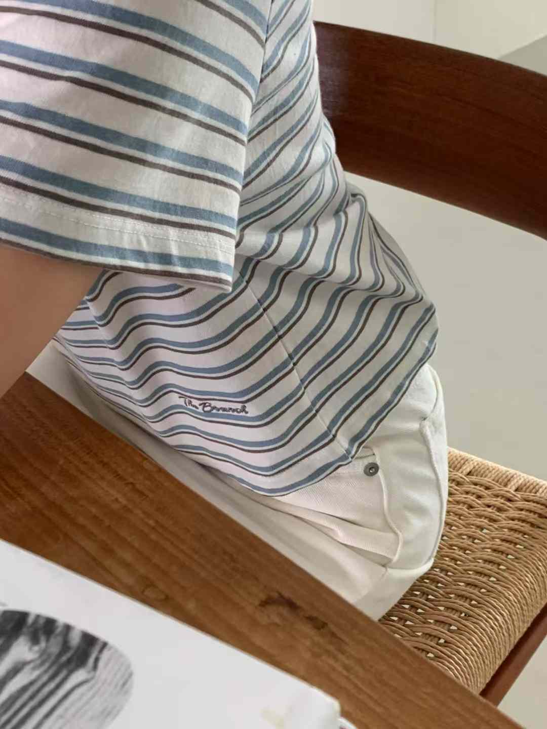 A12.清爽家彩色條紋短版TEE