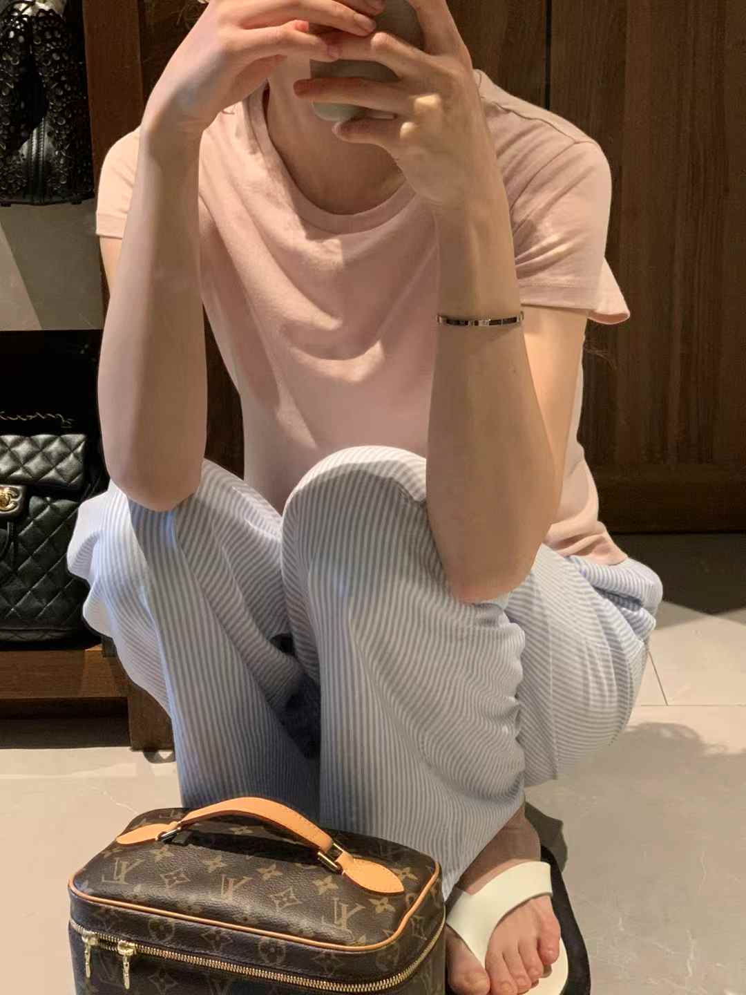 A23.顏值家莫代爾混棉顯瘦短TEE