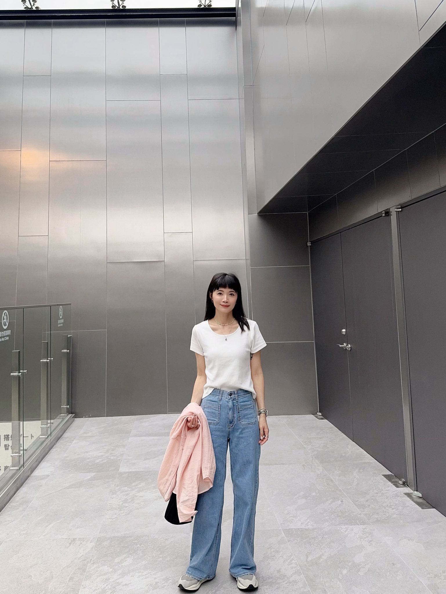 A07.百搭女孩彈性纖瘦TEE