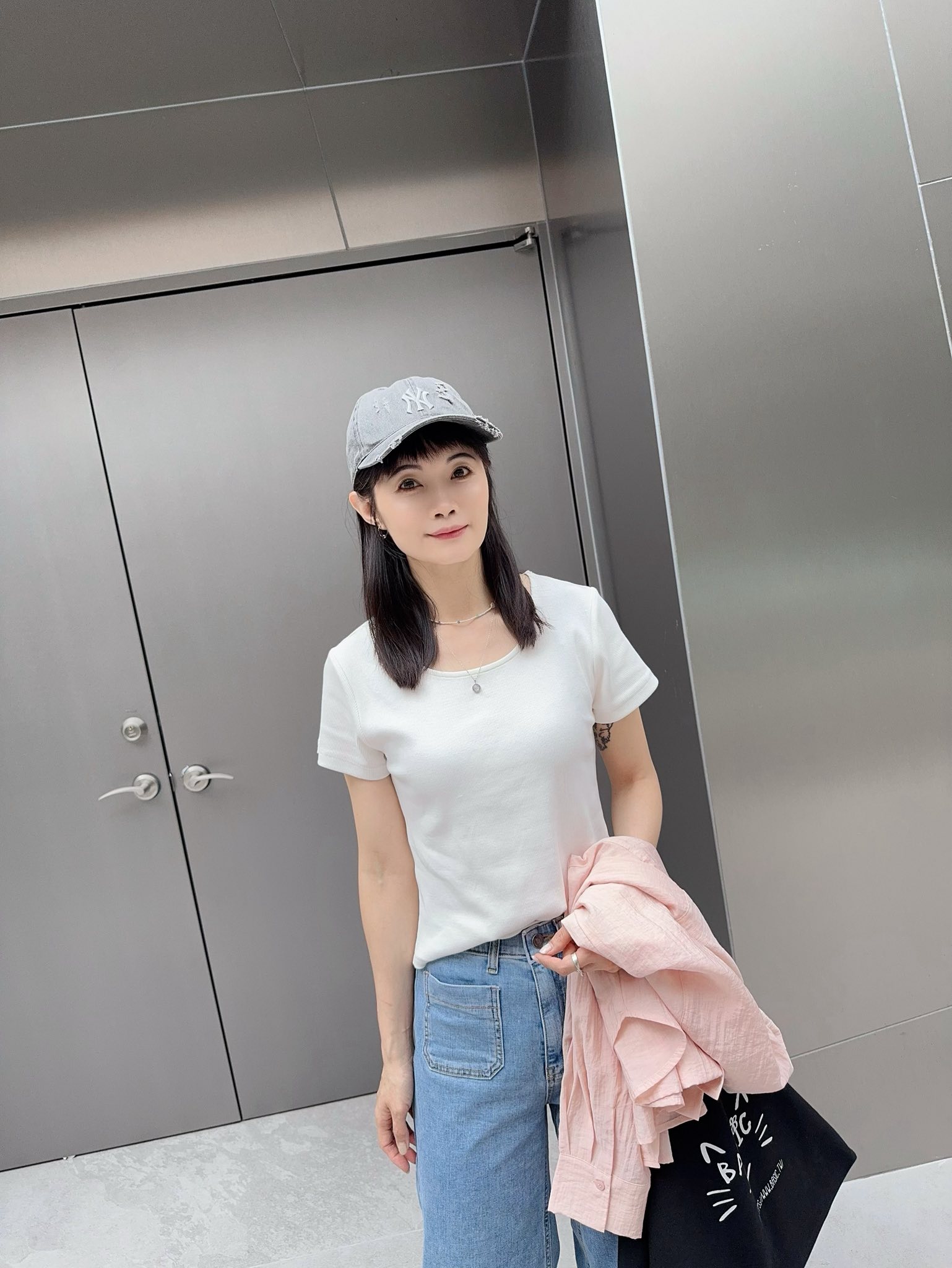 A07.百搭女孩彈性纖瘦TEE
