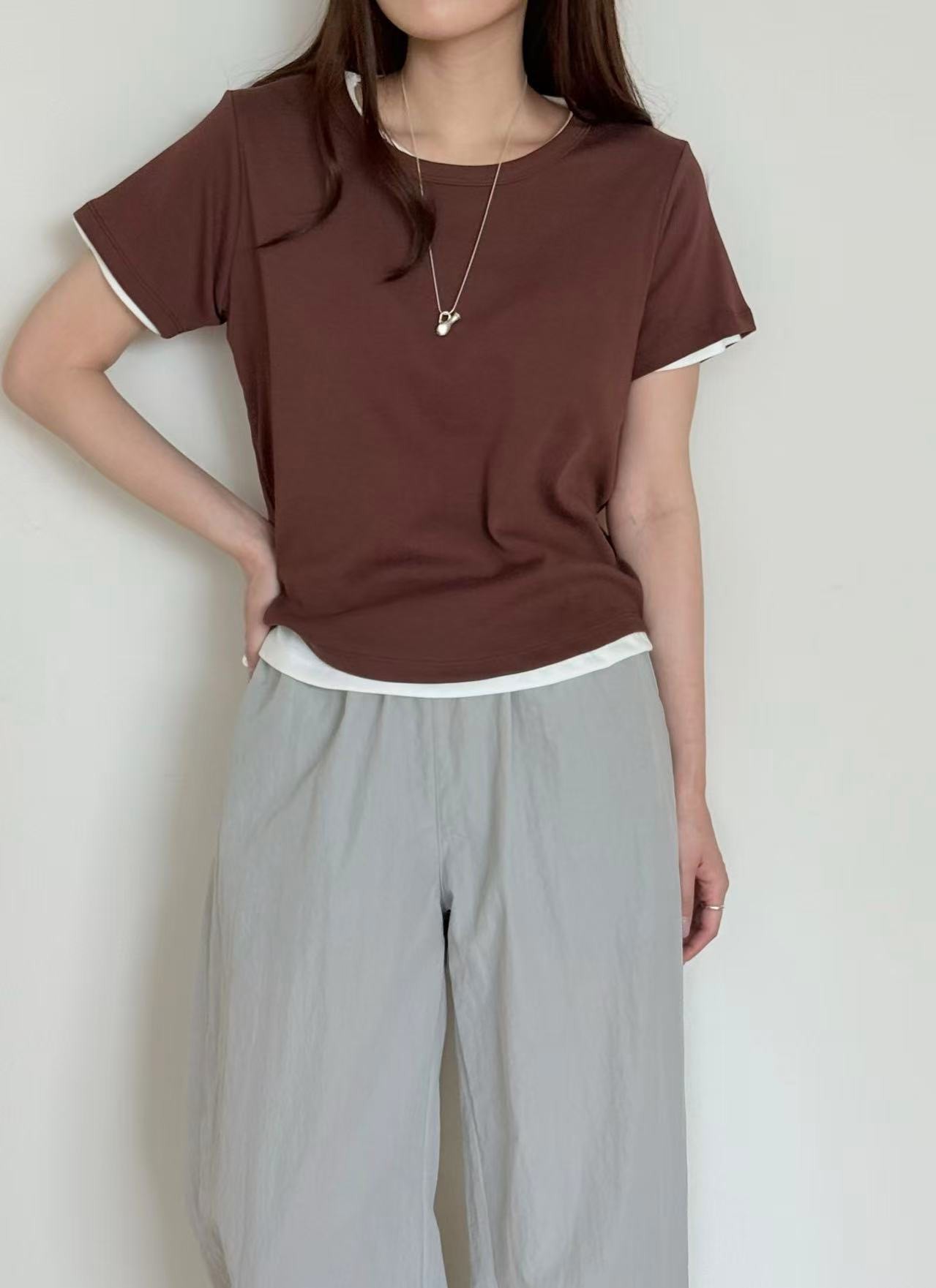 A43.瘦瘦歐膩女孩素面TEE