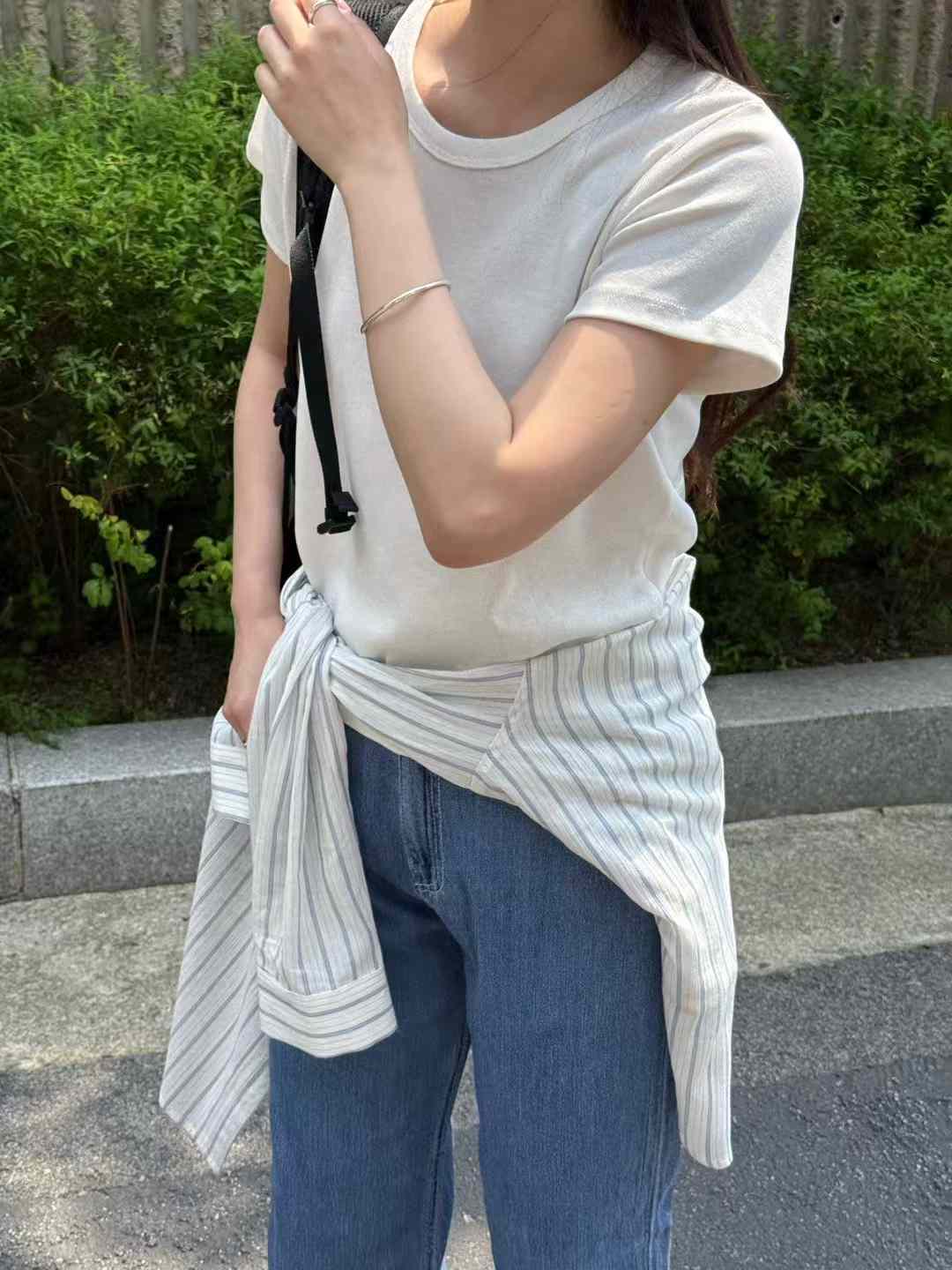 A43.瘦瘦歐膩女孩素面TEE