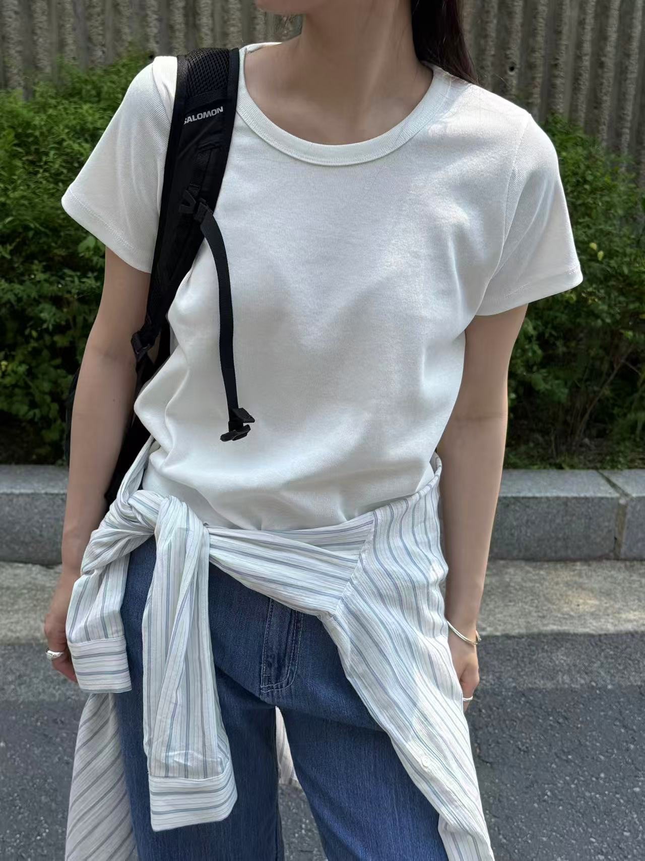 A43.瘦瘦歐膩女孩素面TEE