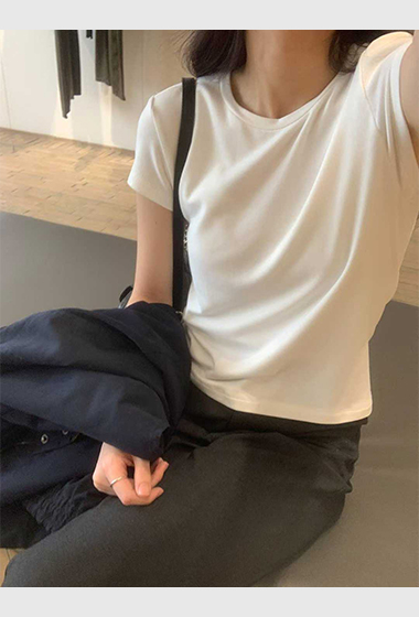 B106.好身材舒適圓領TEE