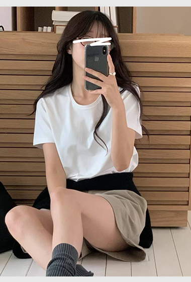 B03.小V家細緻收邊圓領TEE