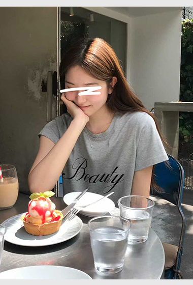 B75.顏值家Beauty印字TEE