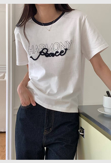 A05.特色立體字母短TEE