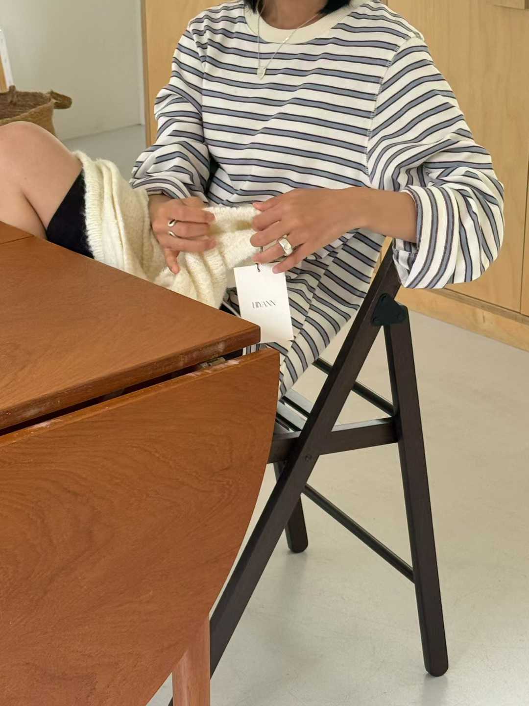 B129.復古風撞色條紋TEE