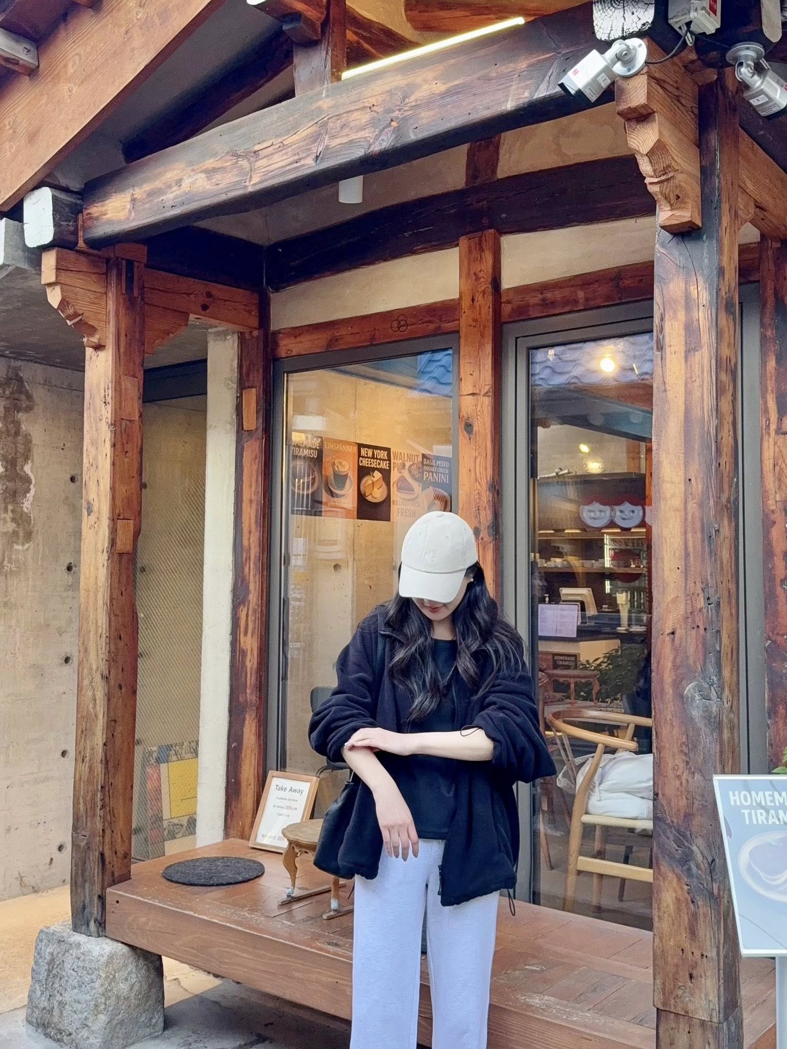 秋日必備自在磨毛短袖面膜TEE