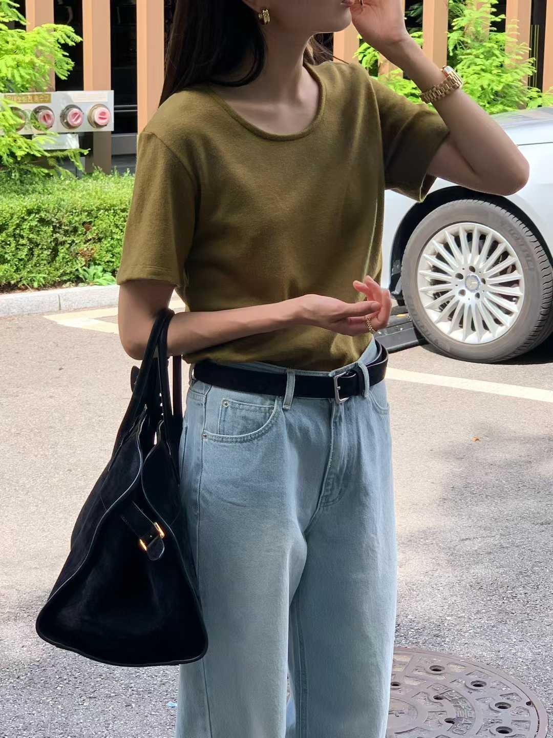 B26.清爽家U領短袖TEE