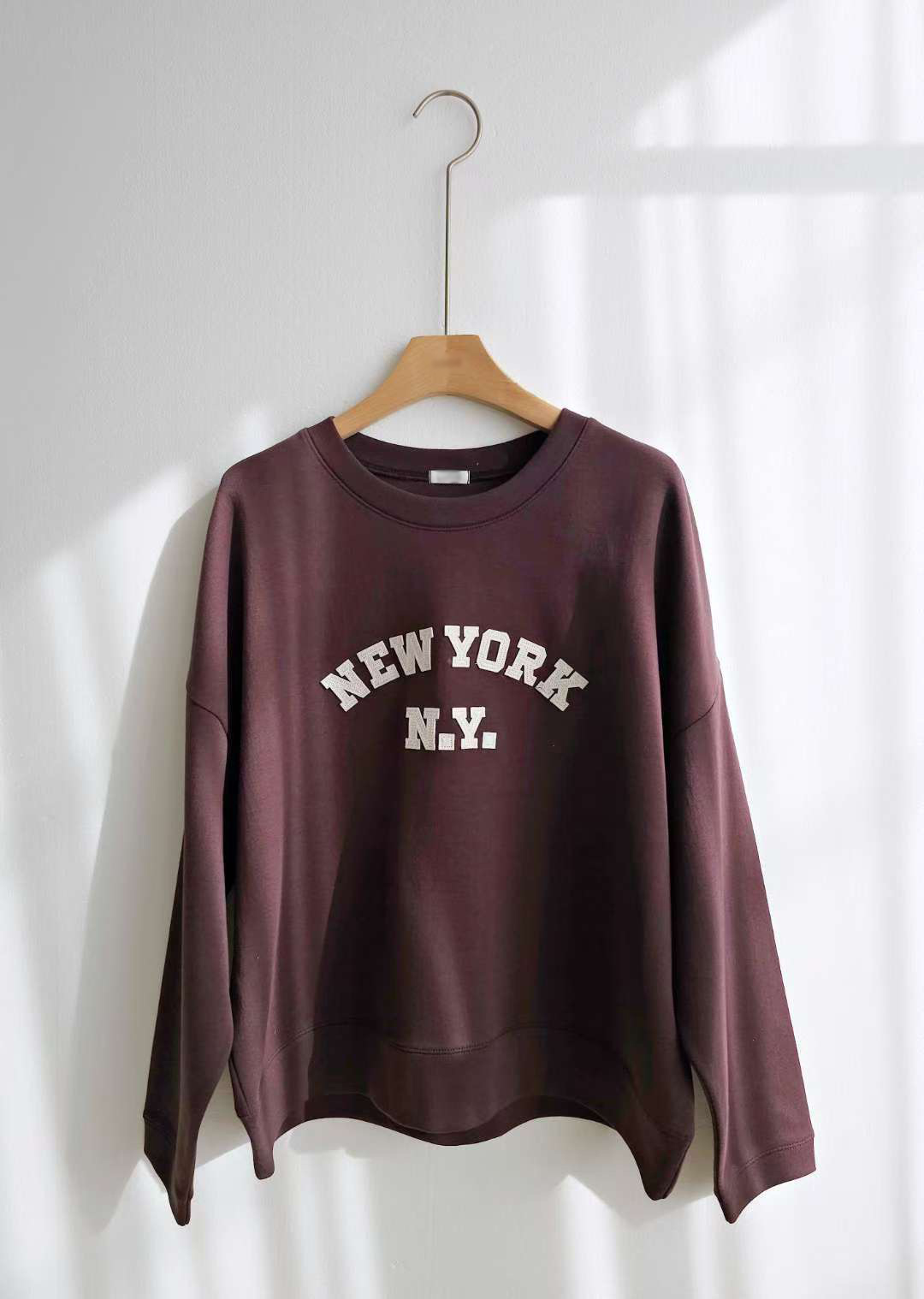 B14.NEW YORK貼布繡大學TEE