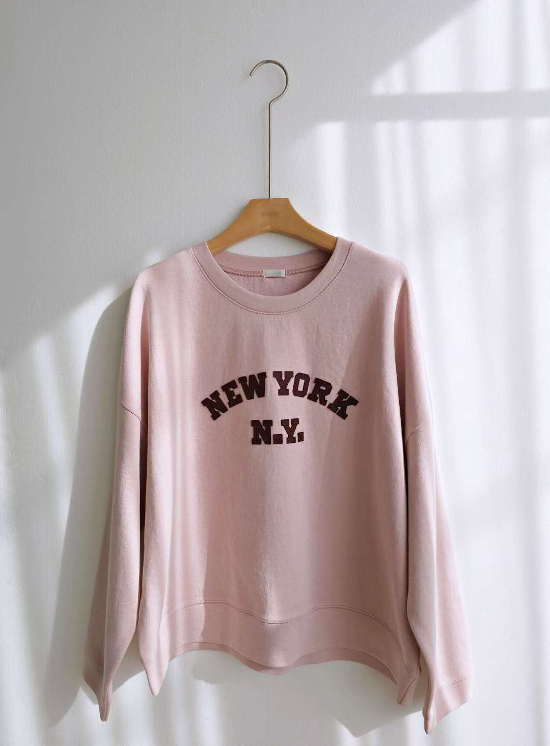 B14.NEW YORK貼布繡大學TEE