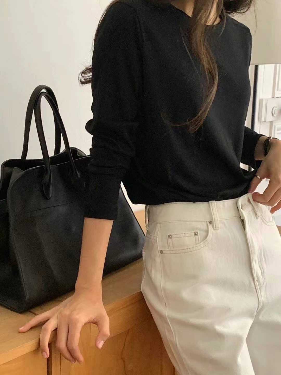A19.顏值家女孩百搭長袖素TEE