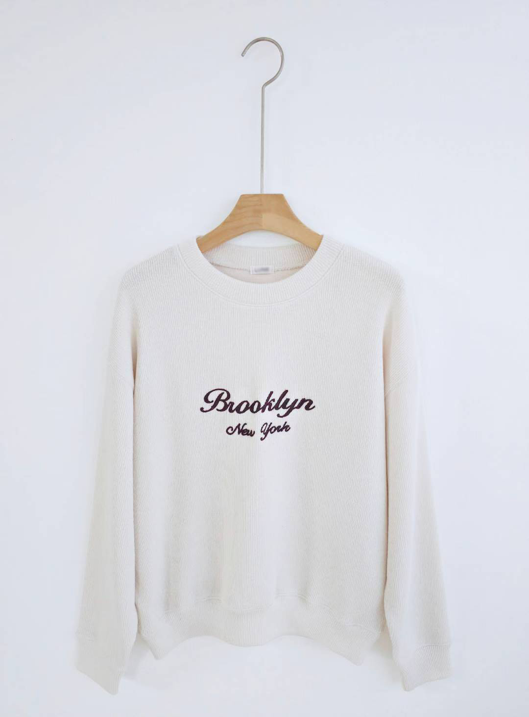 A15.NEW YORK繡字針織上衣
