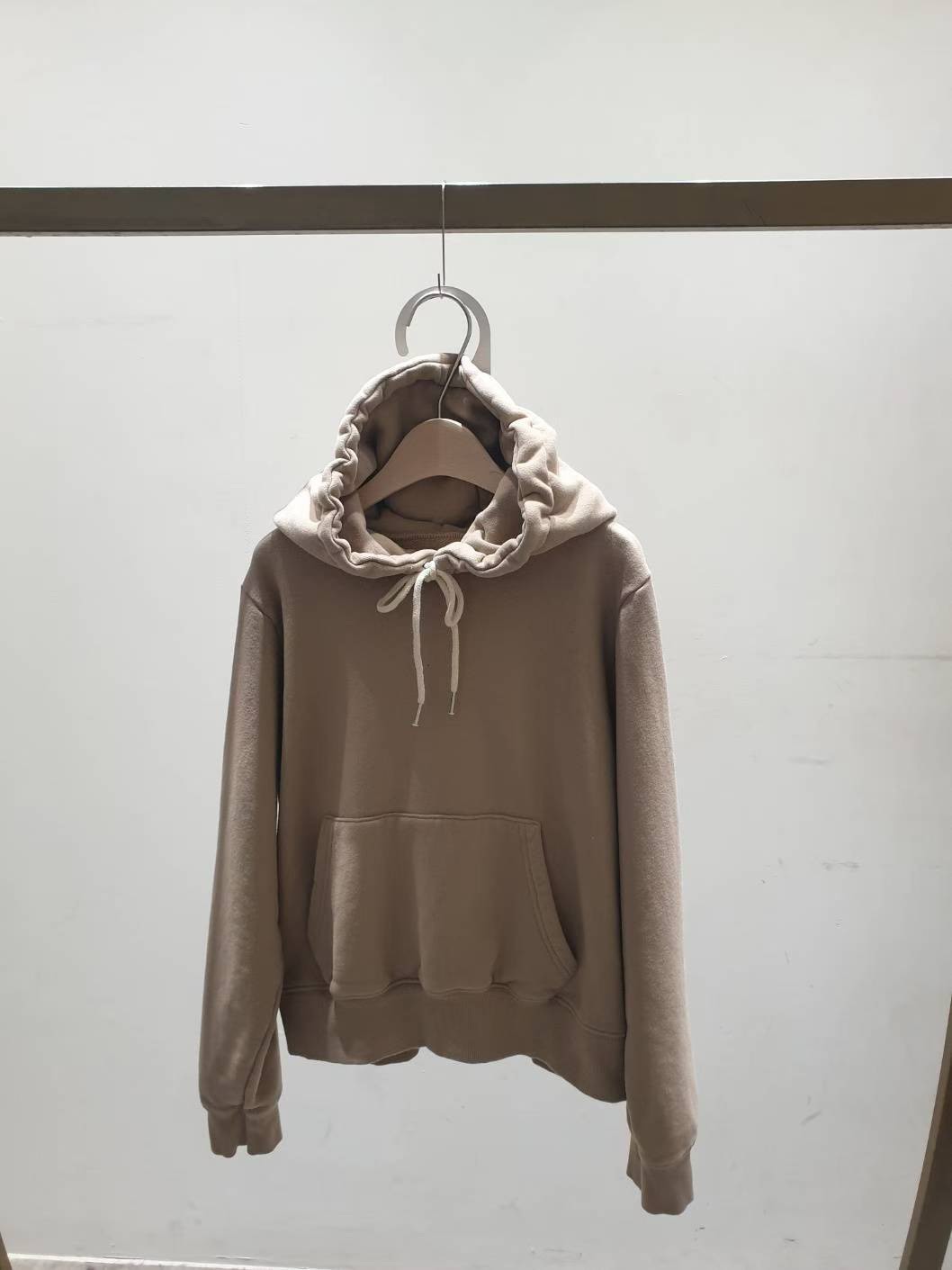 A28.卜派家連帽印字舒適大學TEE