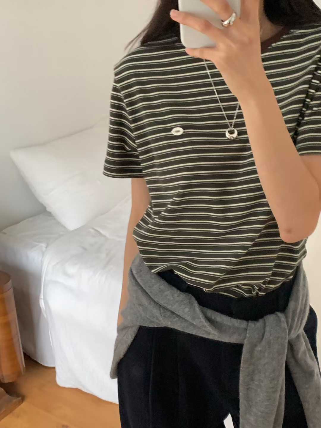 B22.復古撞色條紋圓領短TEE