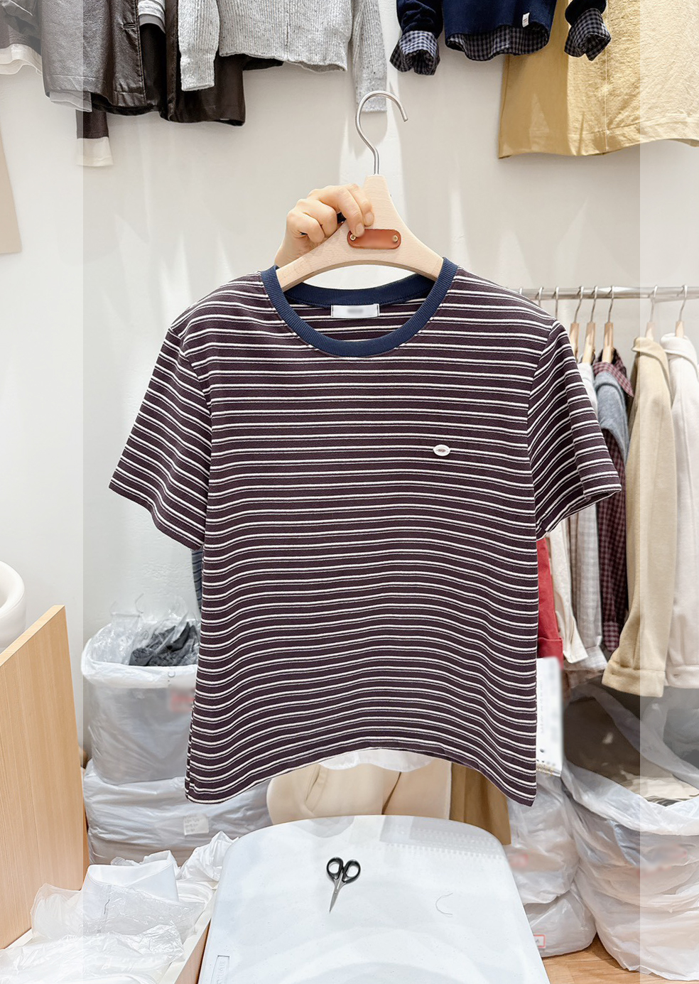 B22.復古撞色條紋圓領短TEE