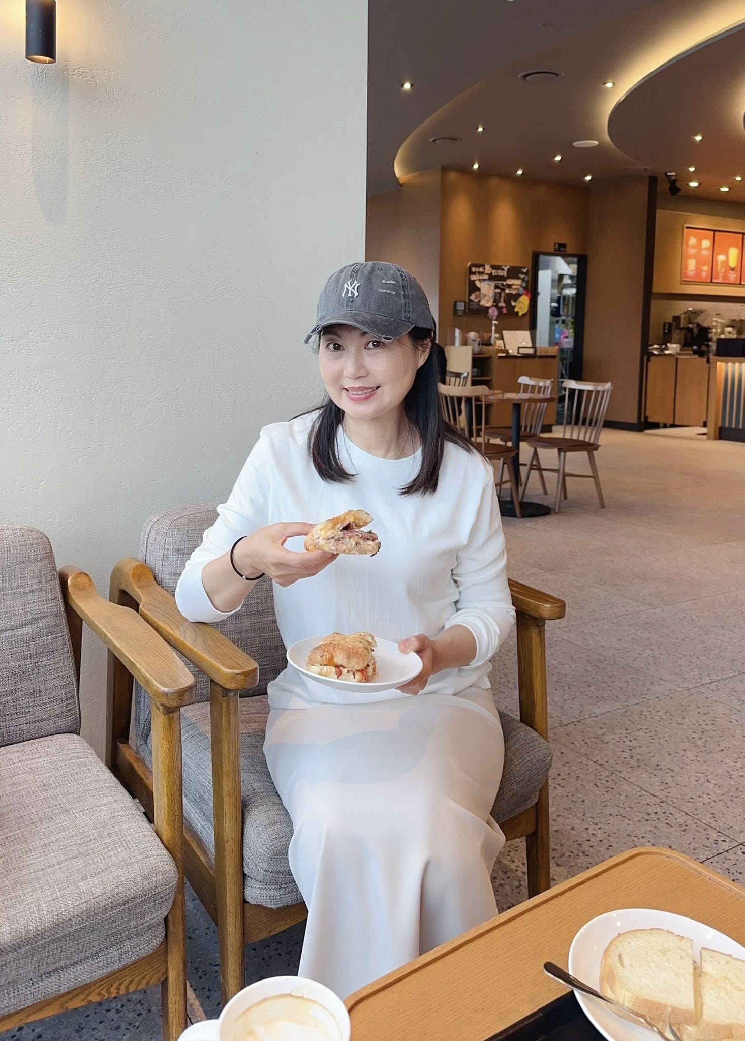 B28.自信好穿彈Q素面長袖TEE