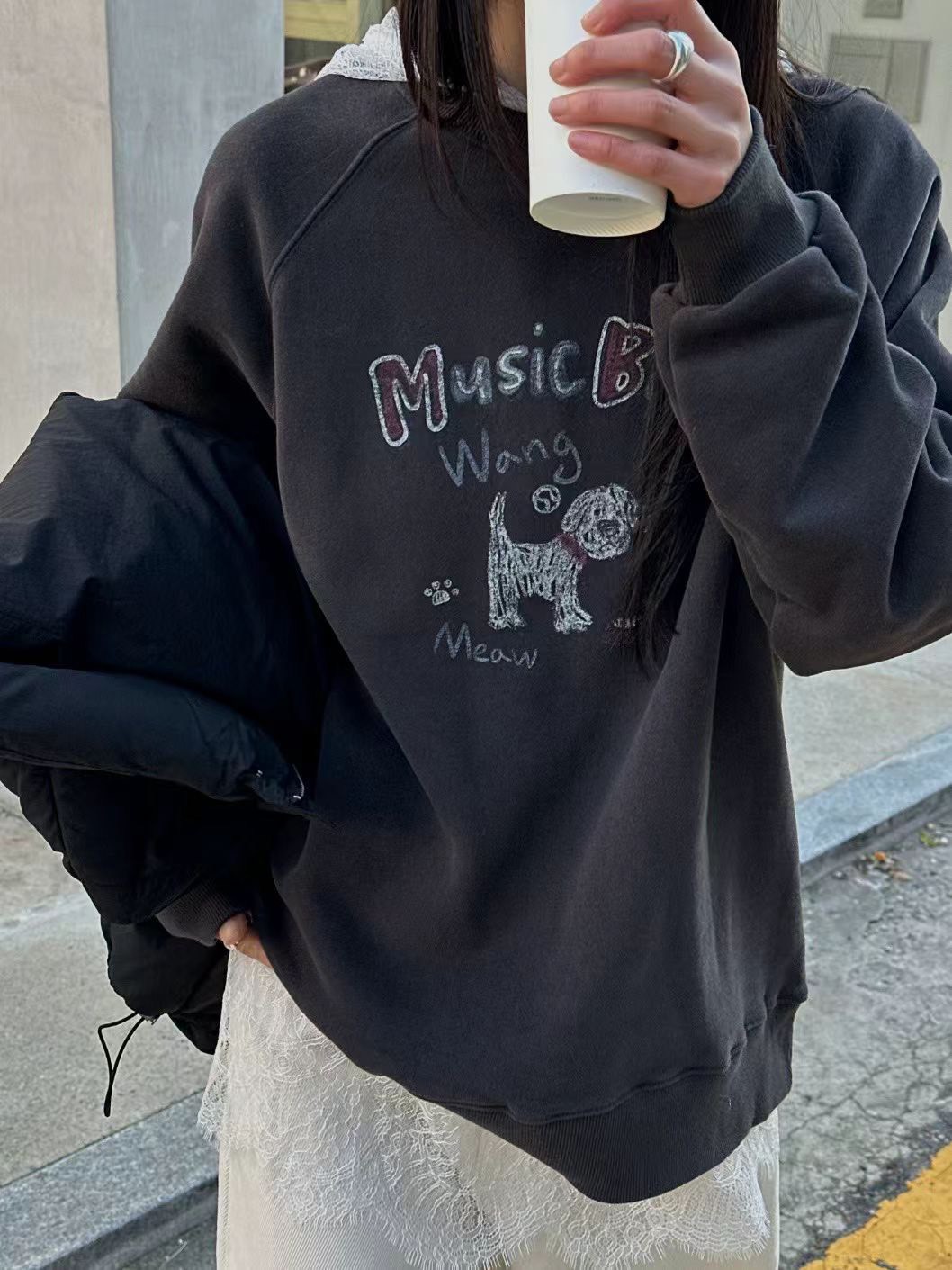 C07.可愛手繪感塗鴉小狗內刷毛TEE