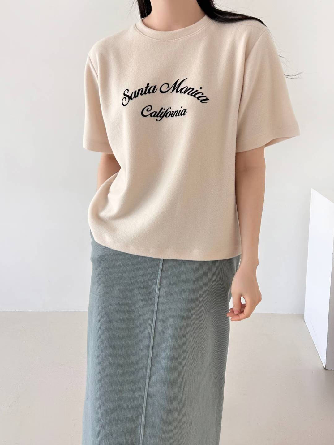 C25.日常外磨毛英文短袖TEE