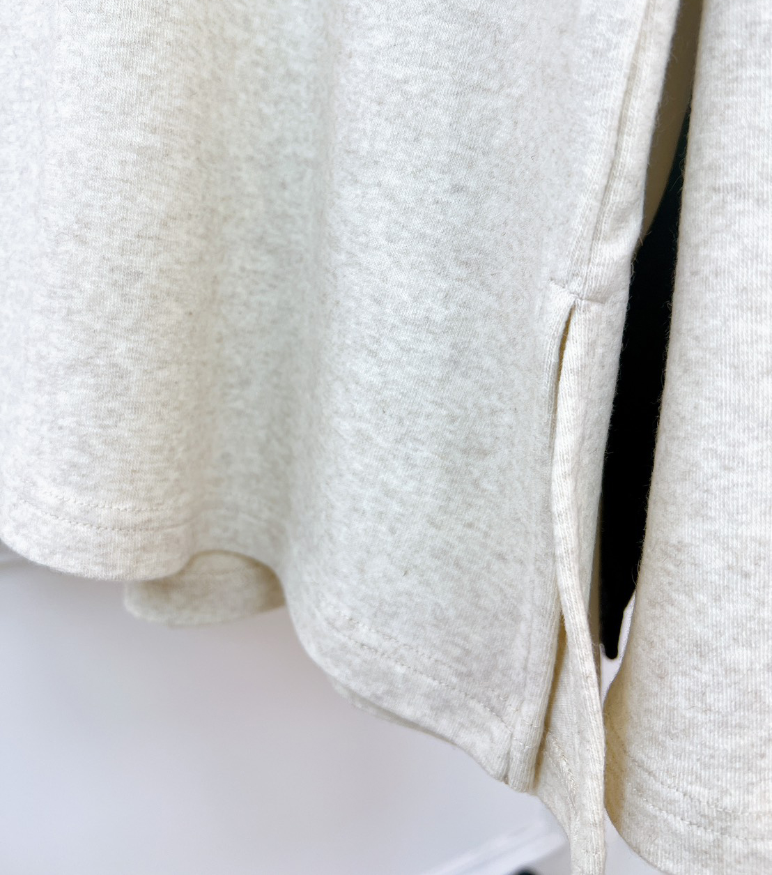 B26.冬季百搭大圓領開衩上衣