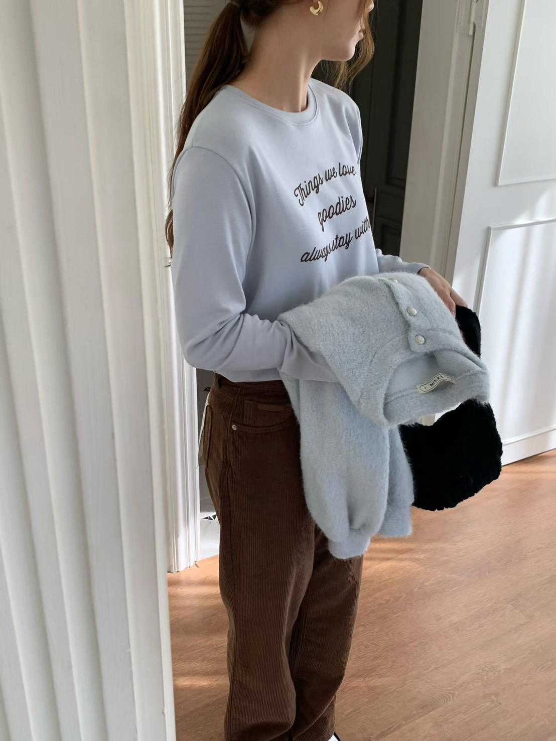 A69.日常莫蘭迪英文草寫TEE