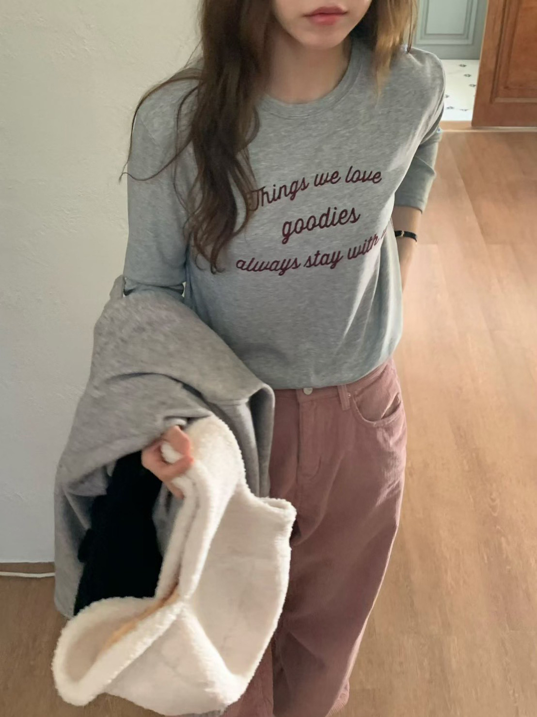 A69.日常莫蘭迪英文草寫TEE