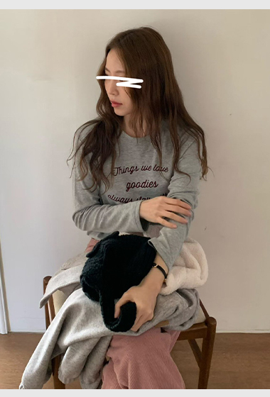 A69.日常莫蘭迪英文草寫TEE