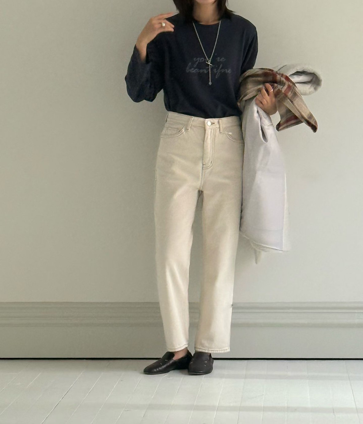 B06.日常冬季英文草寫TEE