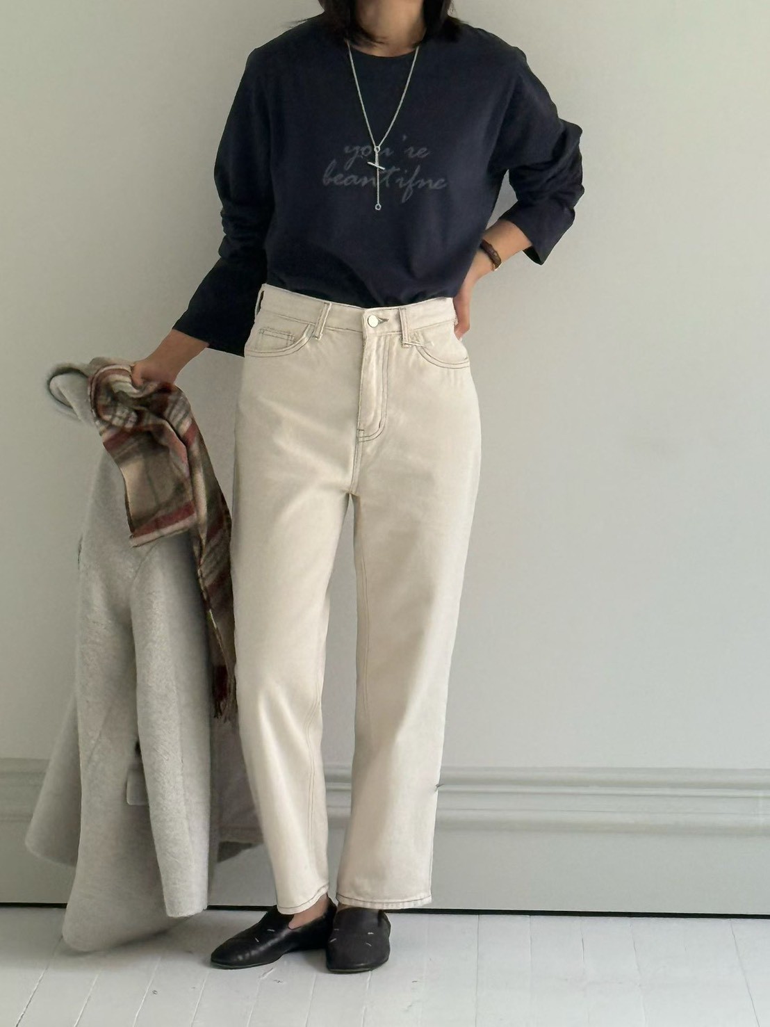 B06.日常冬季英文草寫TEE