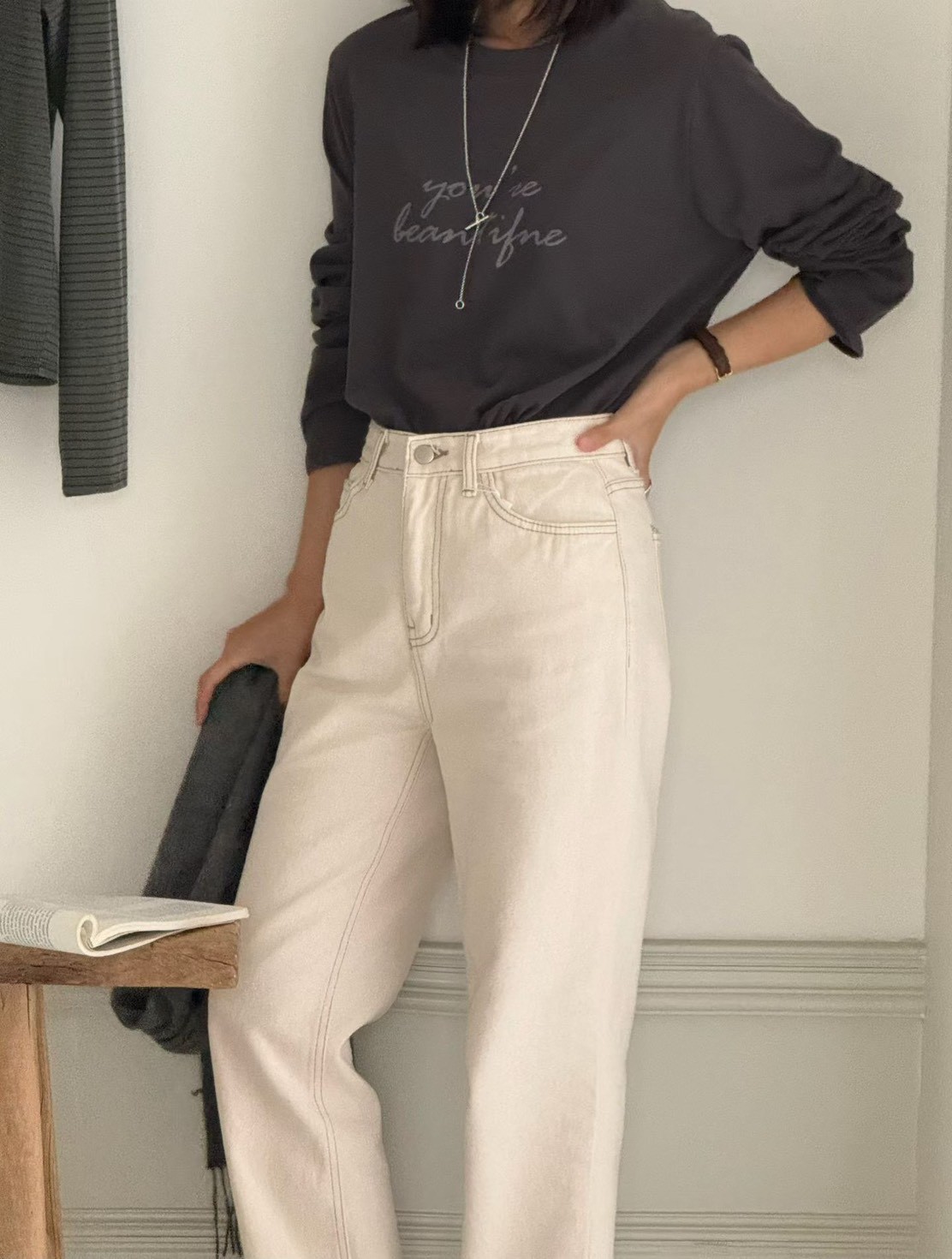 B06.日常冬季英文草寫TEE