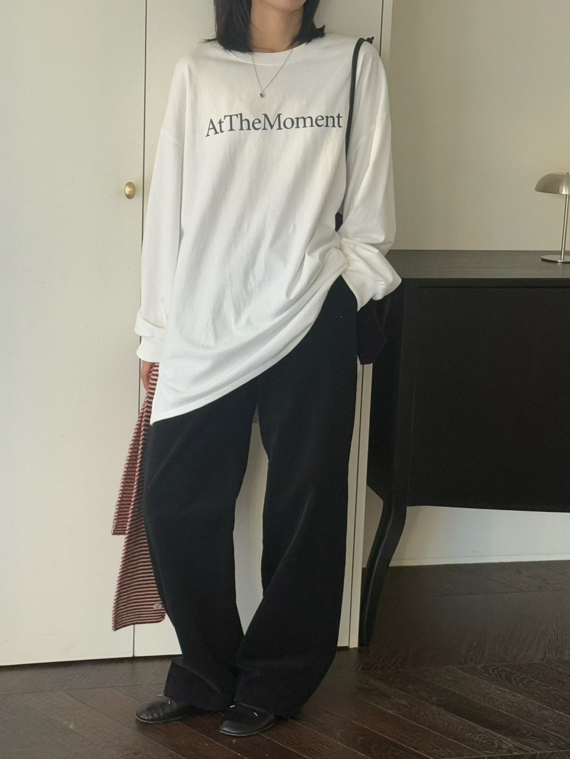 B13.AT The Moment長版TEE