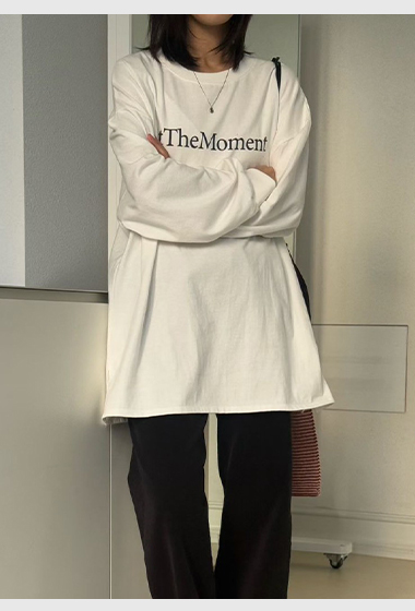 B13.AT The Moment長版TEE