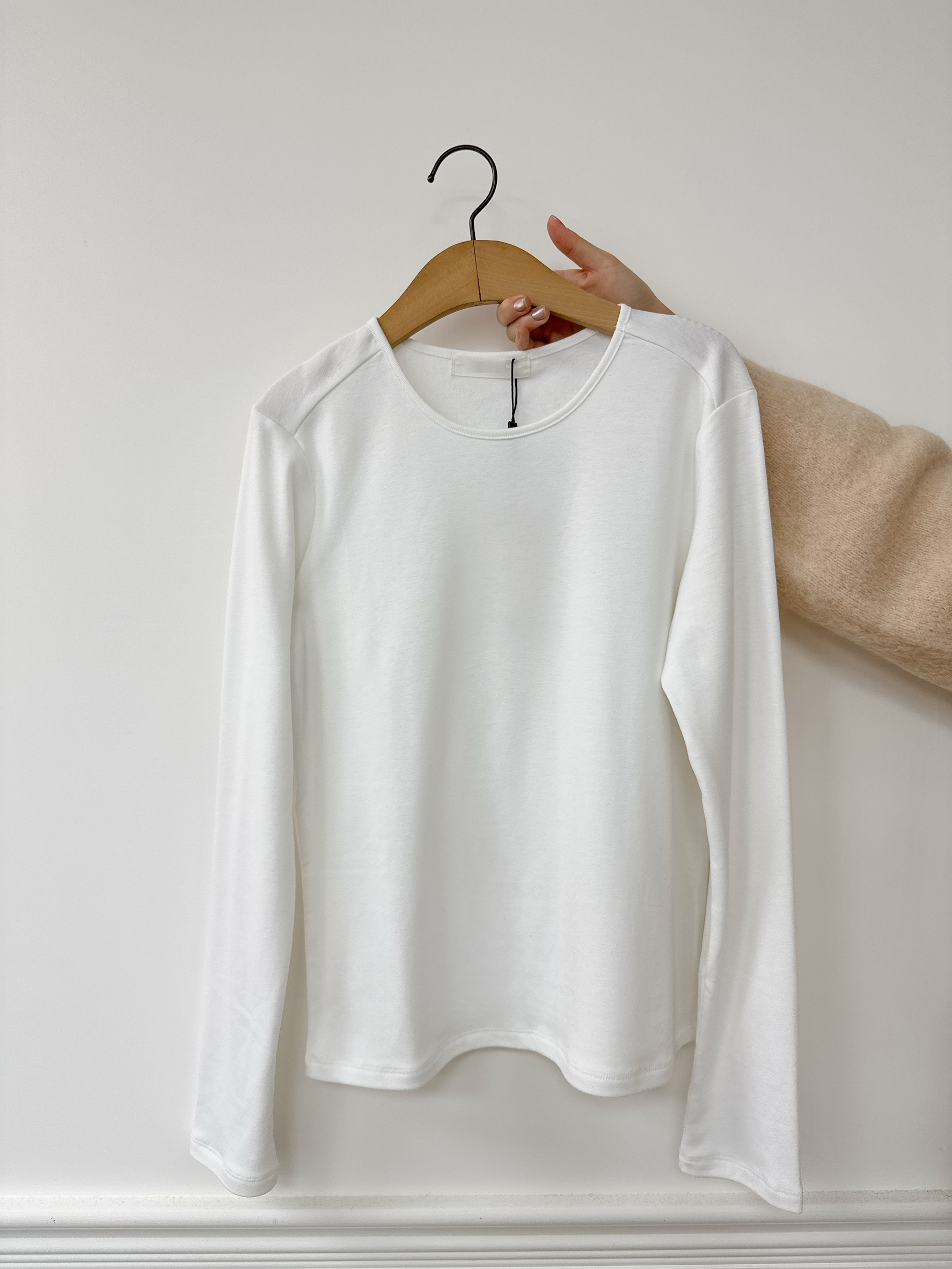 百搭內磨毛顯瘦肩前移TEE