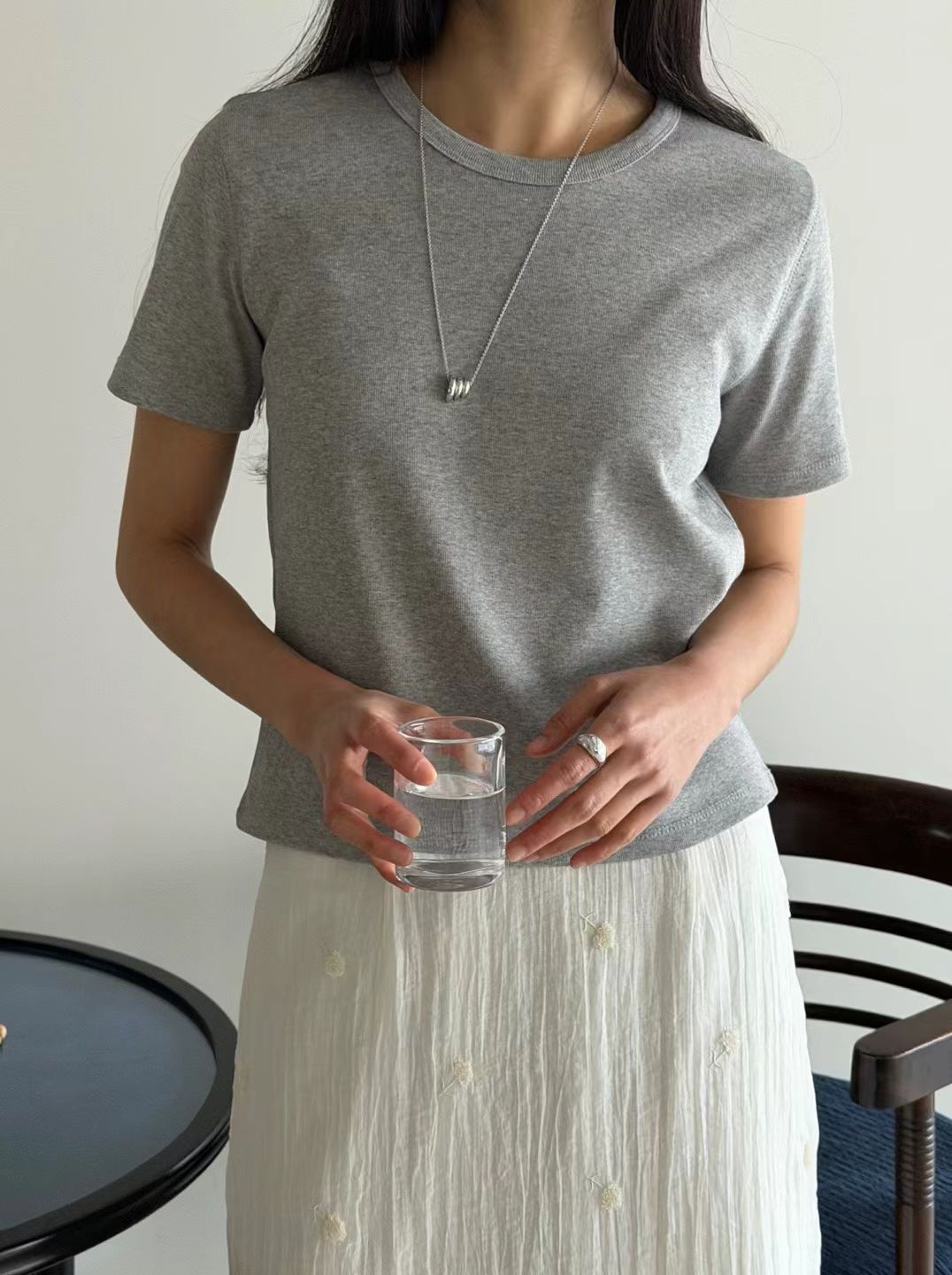 B21.瘦瘦歐膩圓領素色短TEE