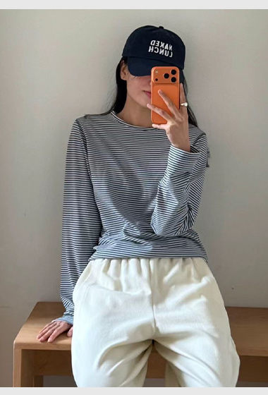 B23.瘦瘦歐膩日常細條紋TEE