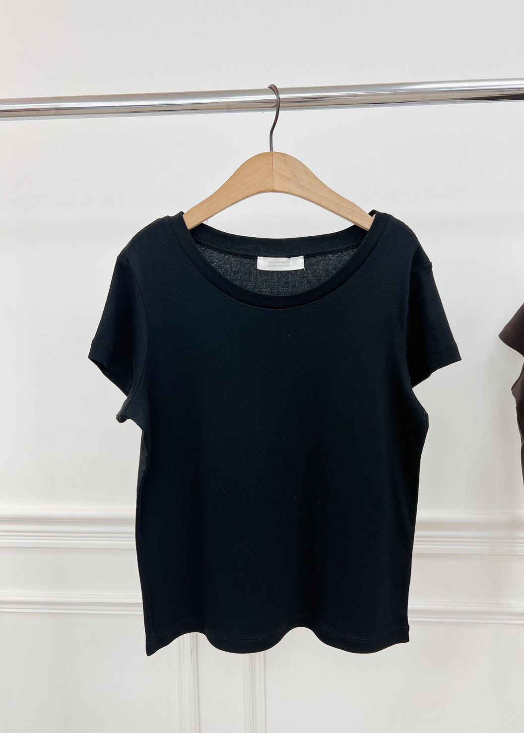 A04.日常素面大圓領彈性短袖TEE