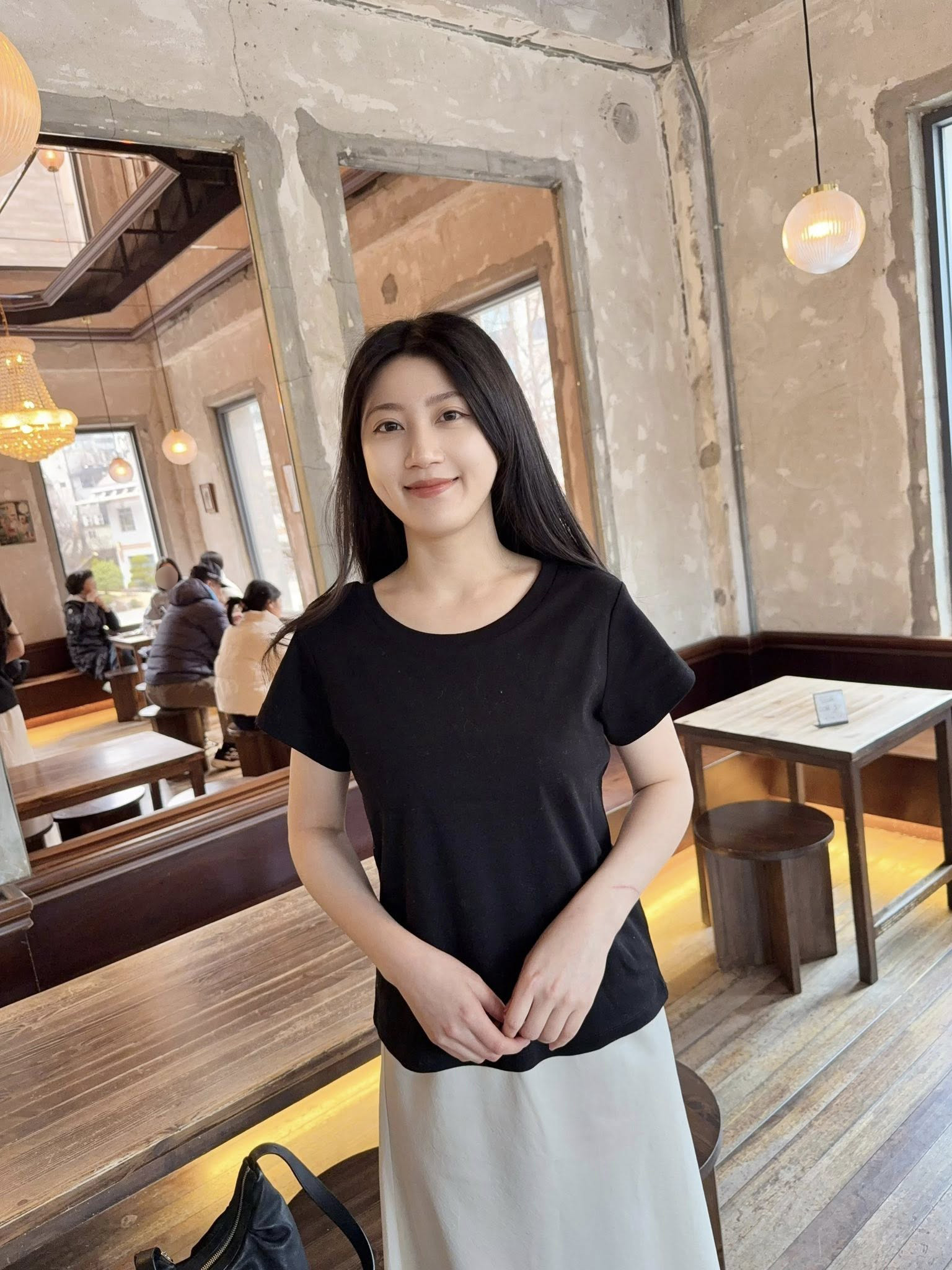 日常素面大圓領彈性短袖TEE