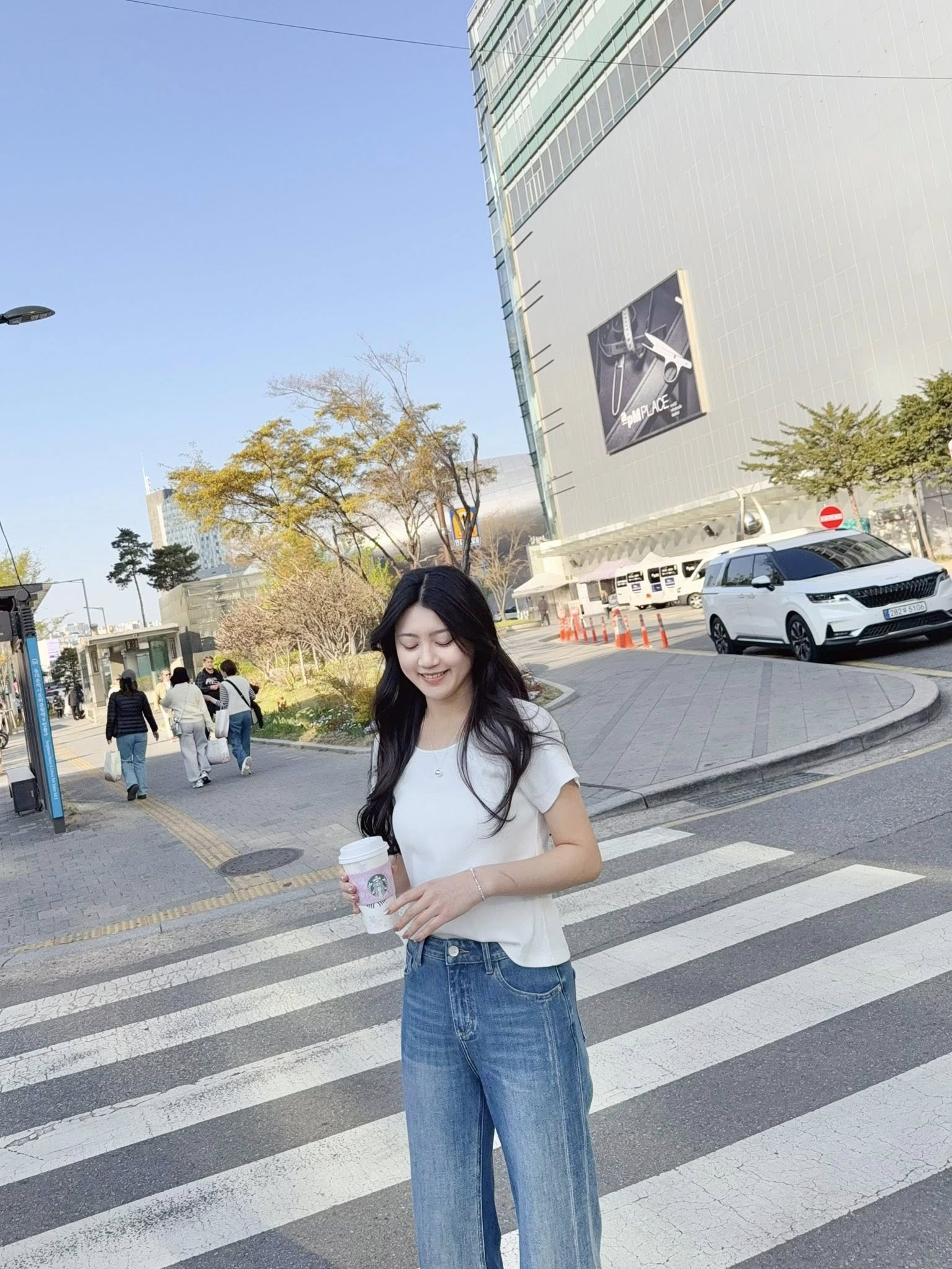 B47.舒適大圓領彈性短袖TEE