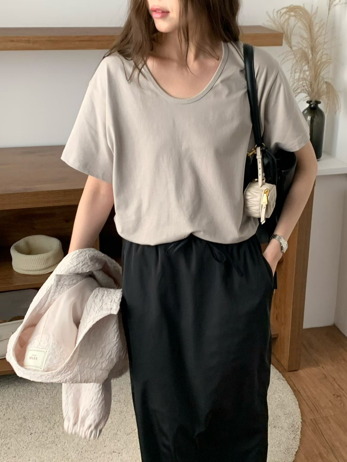 B58.糖果女孩U領彈Q素色TEE