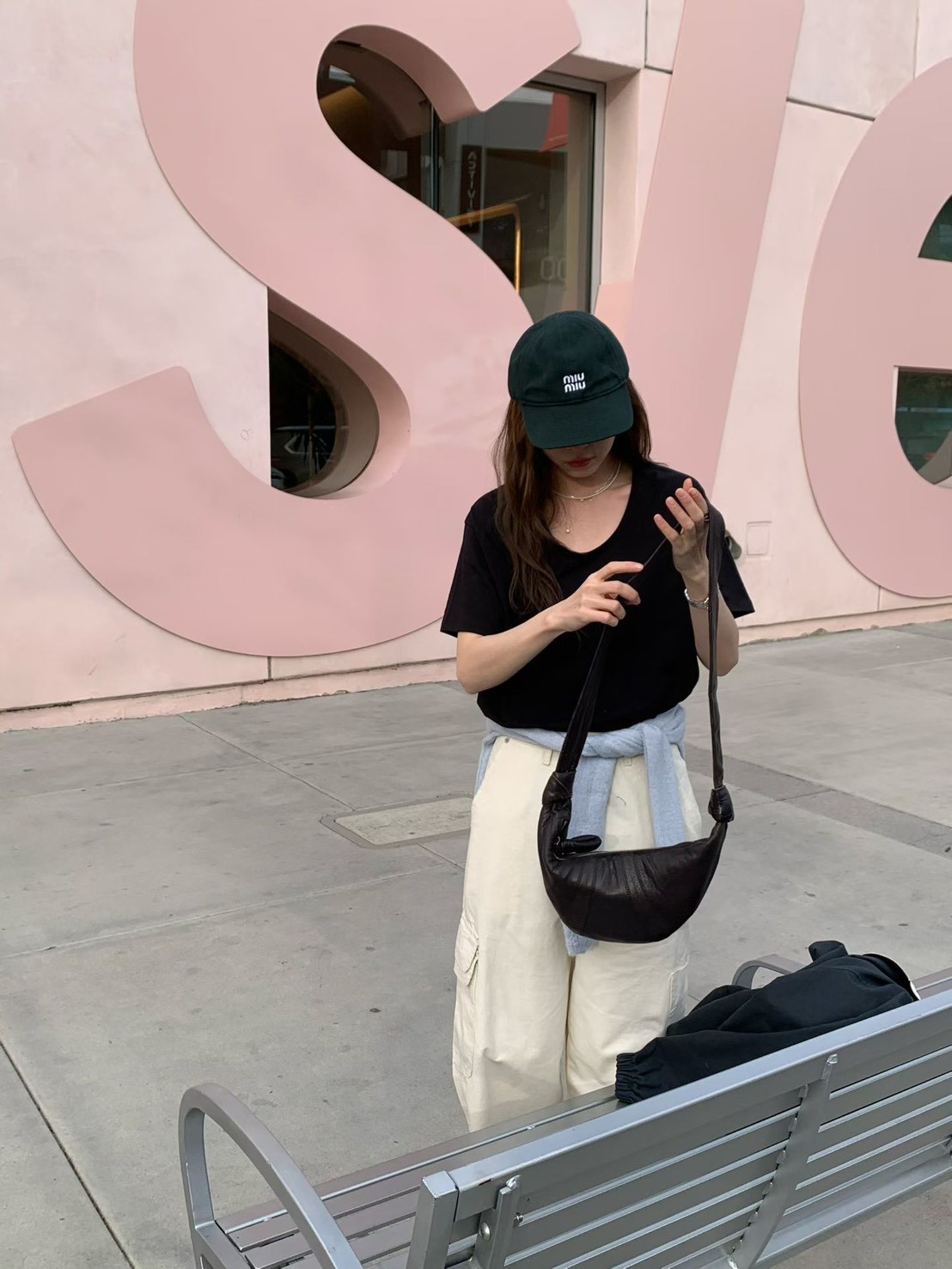 B58.糖果女孩U領彈Q素色TEE