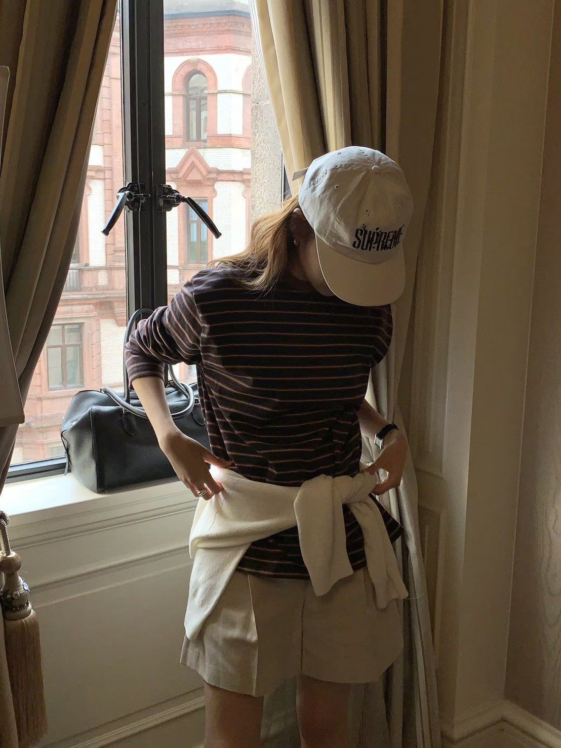 A07.大V家條紋薄長袖上衣