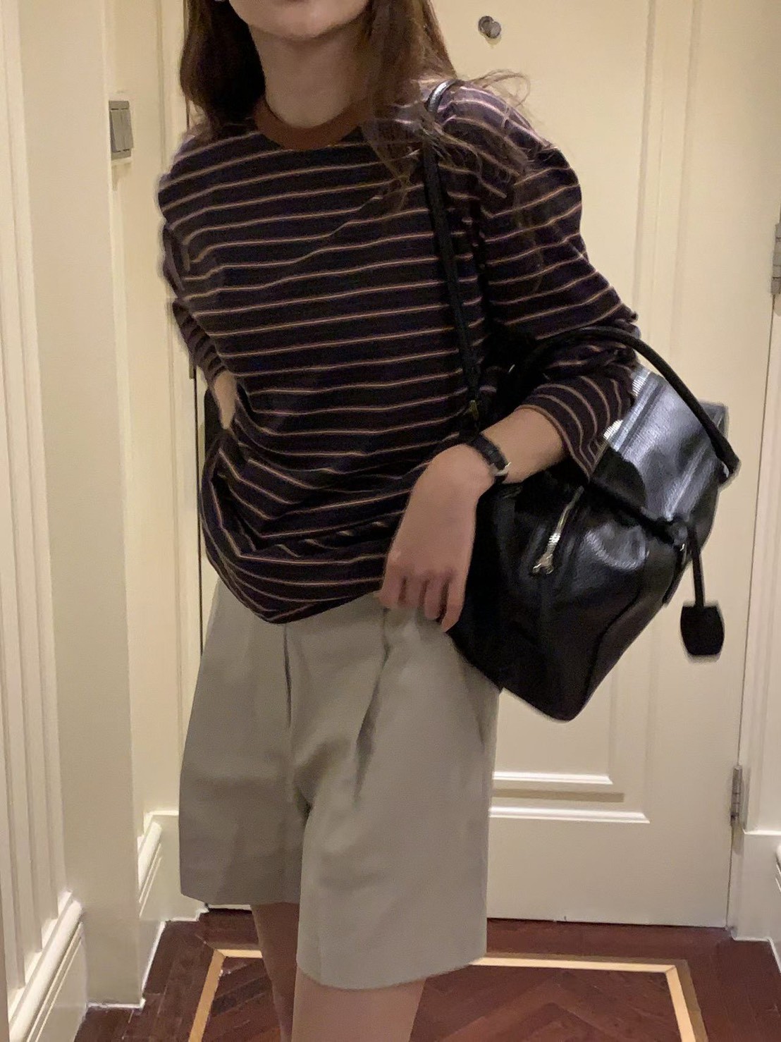 A07.大V家條紋薄長袖上衣