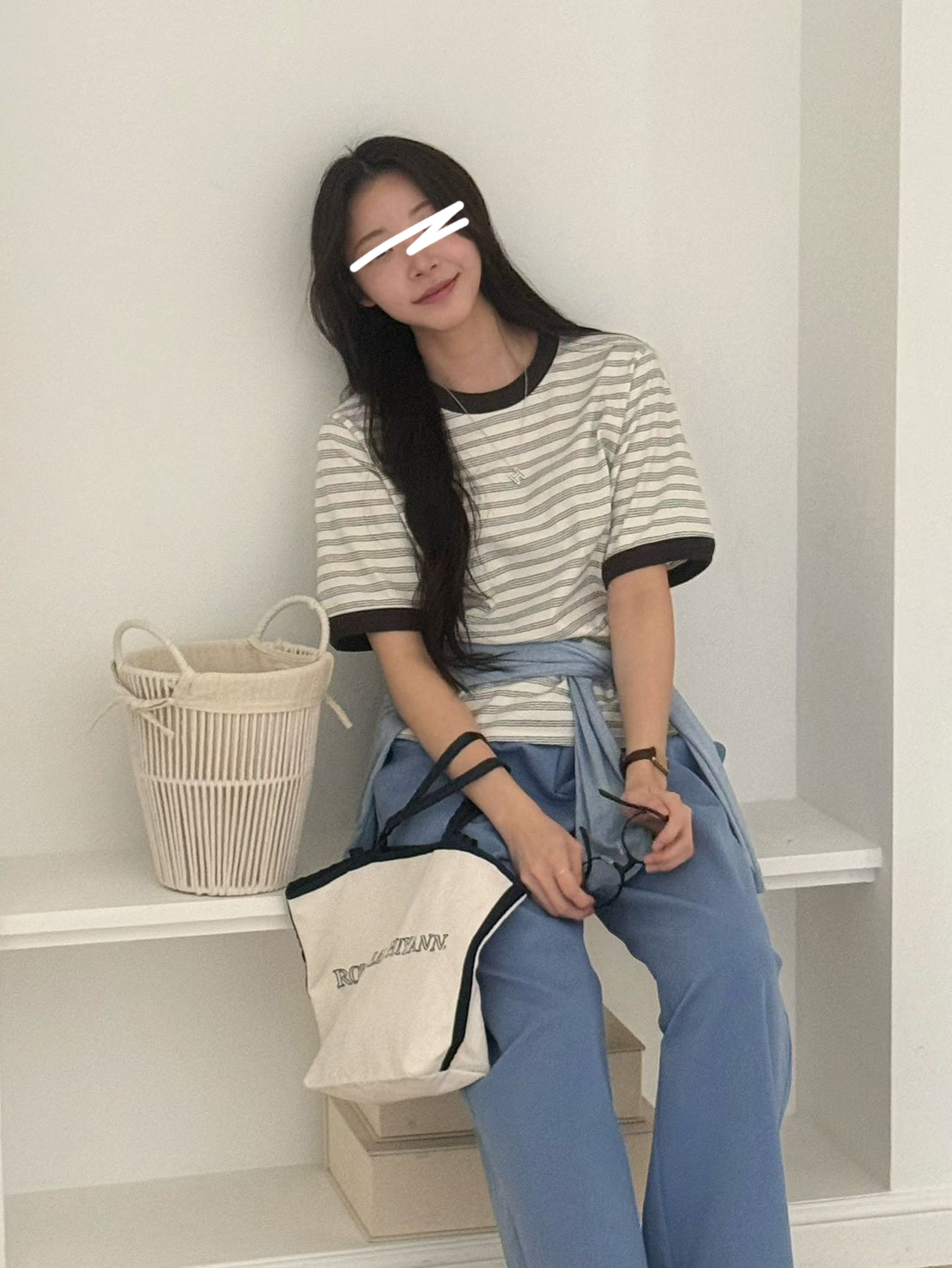 B02.休閒風細線條紋TEE