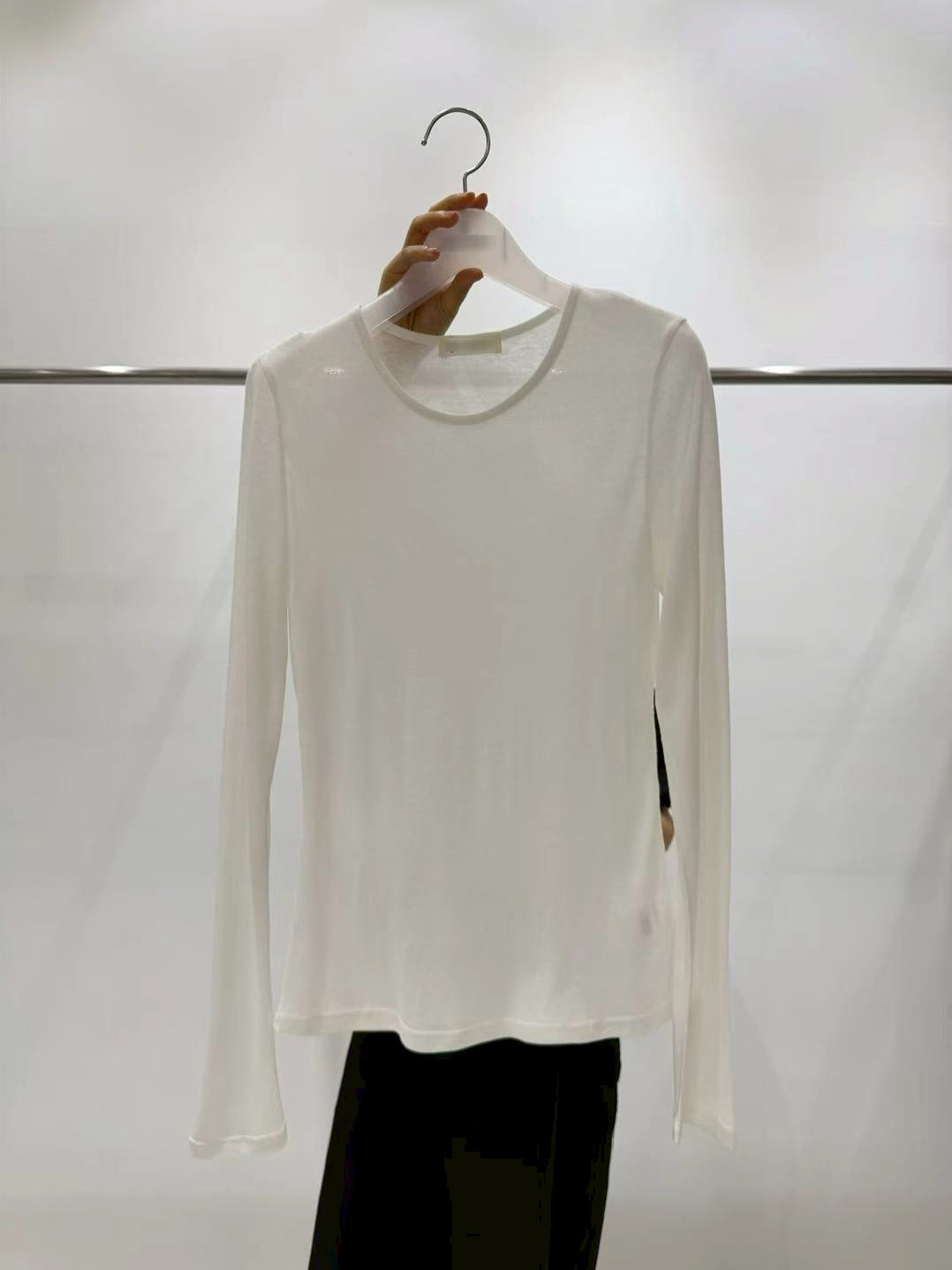 B09.質感家莫蘭迪圓領薄長袖