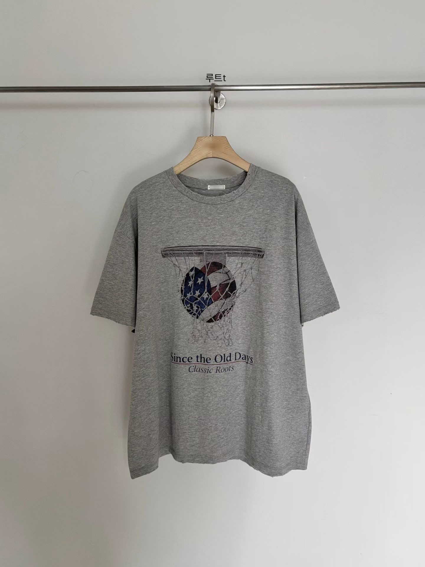 B58.小V家美式職籃休閒TEE