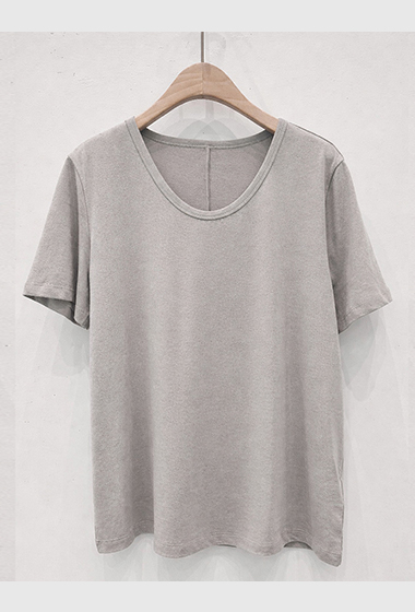 B120.星星家實穿U領素TEE